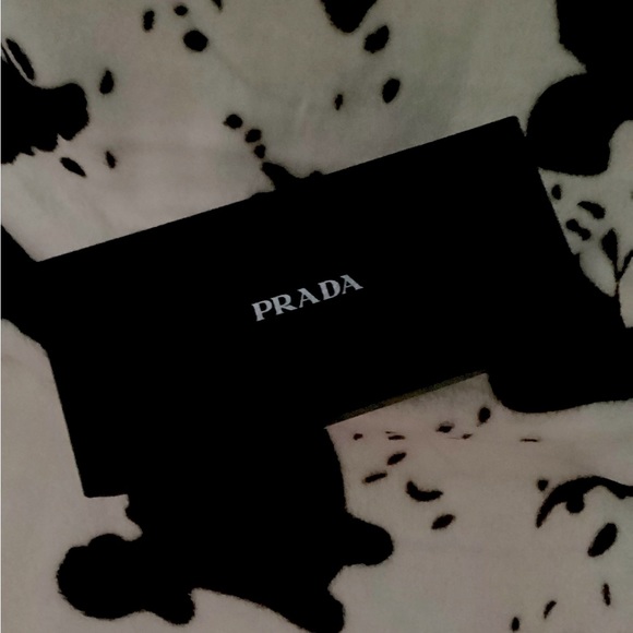 ๐บ๐Prada Sunglasses๐๐ - Picture 7 of 7